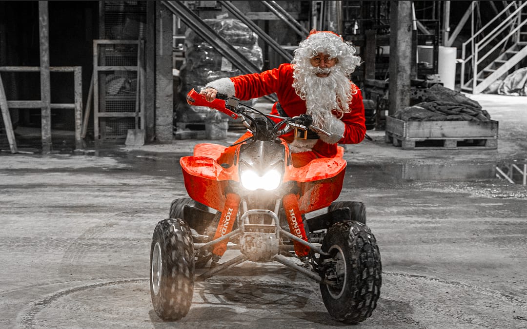 #SantaSquad visits Tracey Concrete Enniskillen