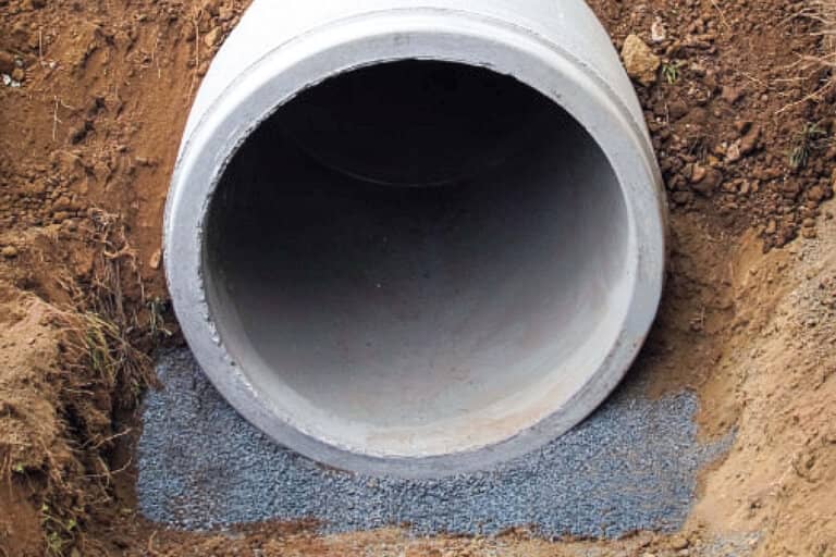 concrete-pipes-onsite-bedding