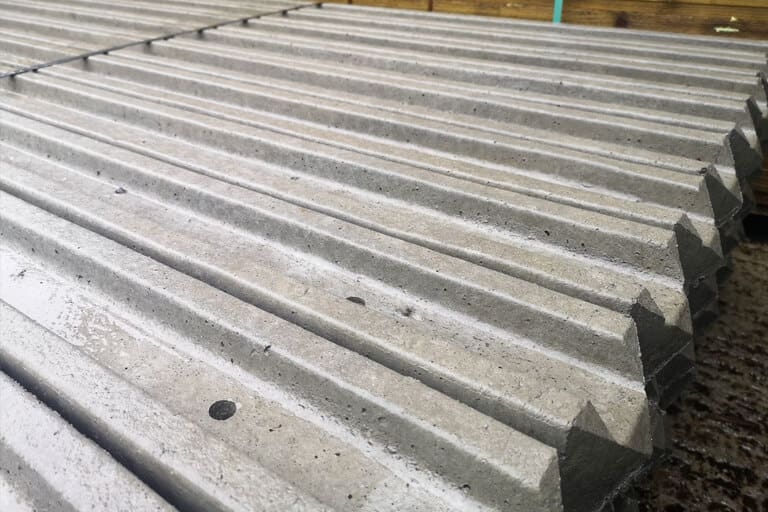 Slotted-Posts-&-Gravel-Boards-a2 (1)